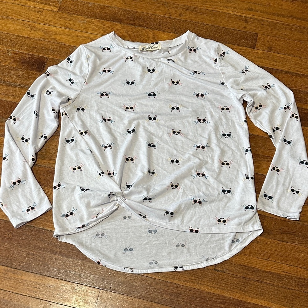Wallflower Sunglass Cats Knot Front Long Sleeve Tee, Large